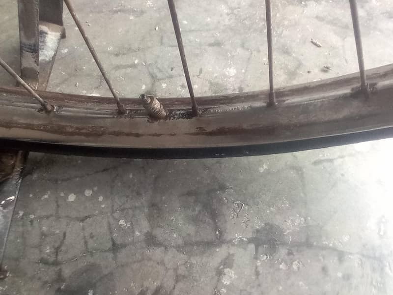 صاف ستھری 22 انچ میڈ اِن چائنا سائیکل 13
