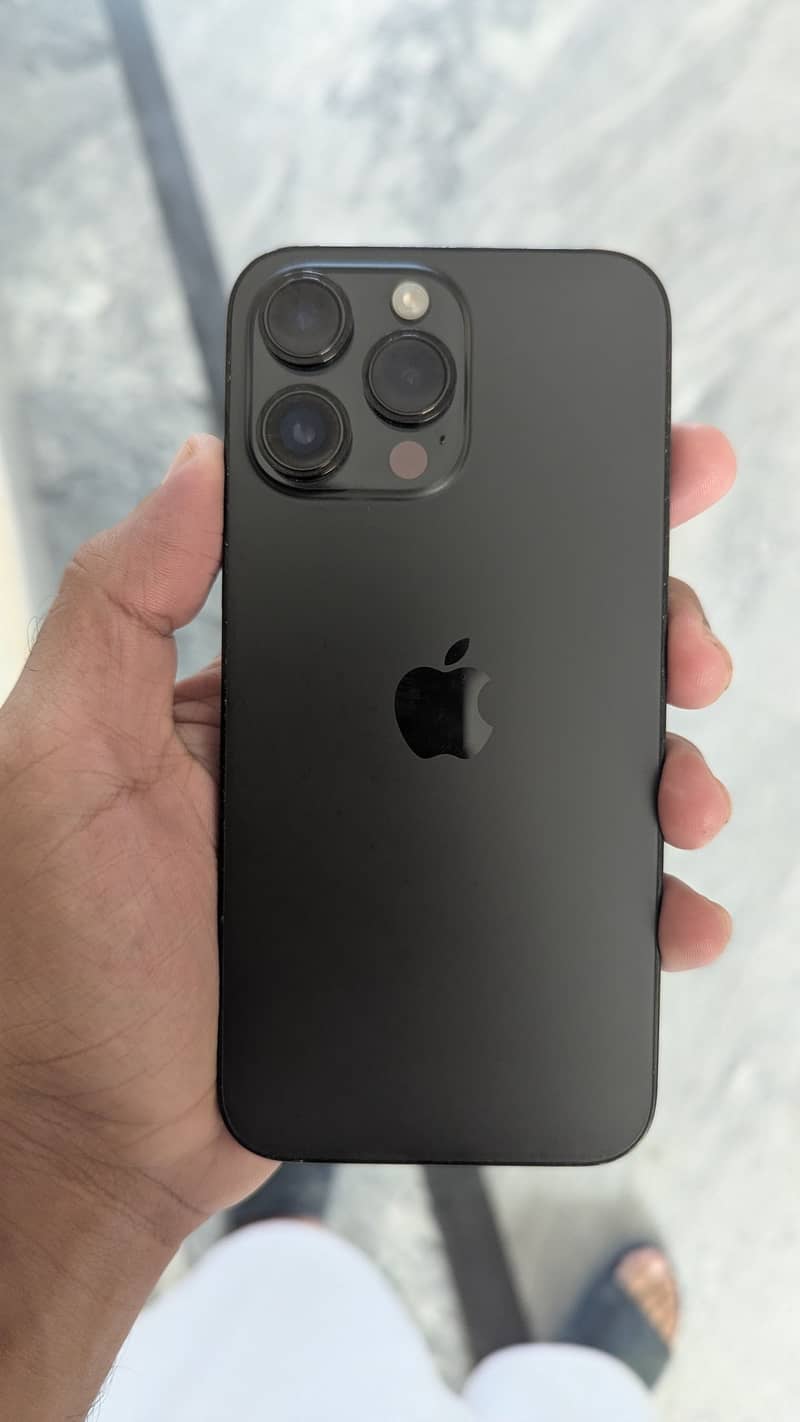 Apple iPhone 14 Pro Max 4