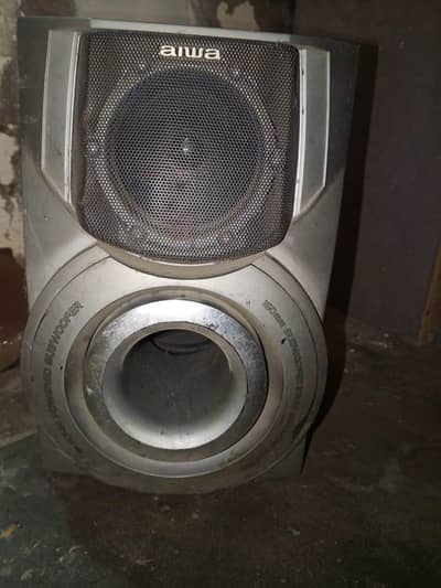 Aiwa speaker