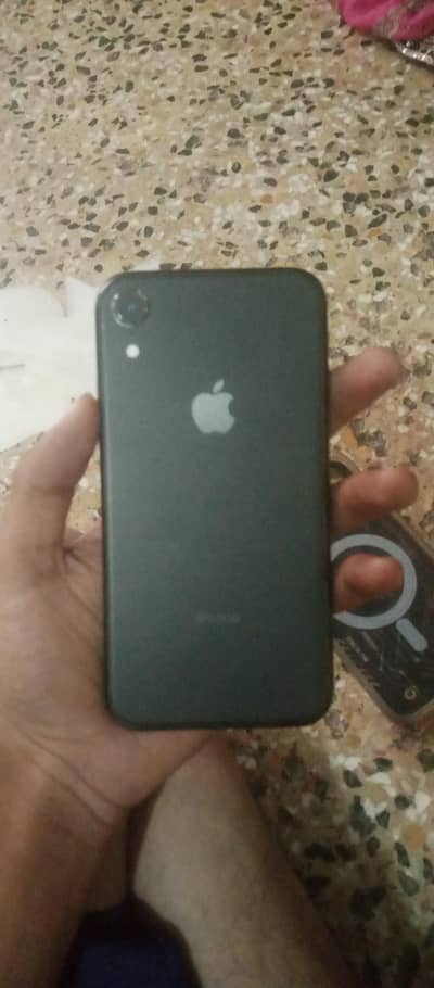Apple iPhone XR