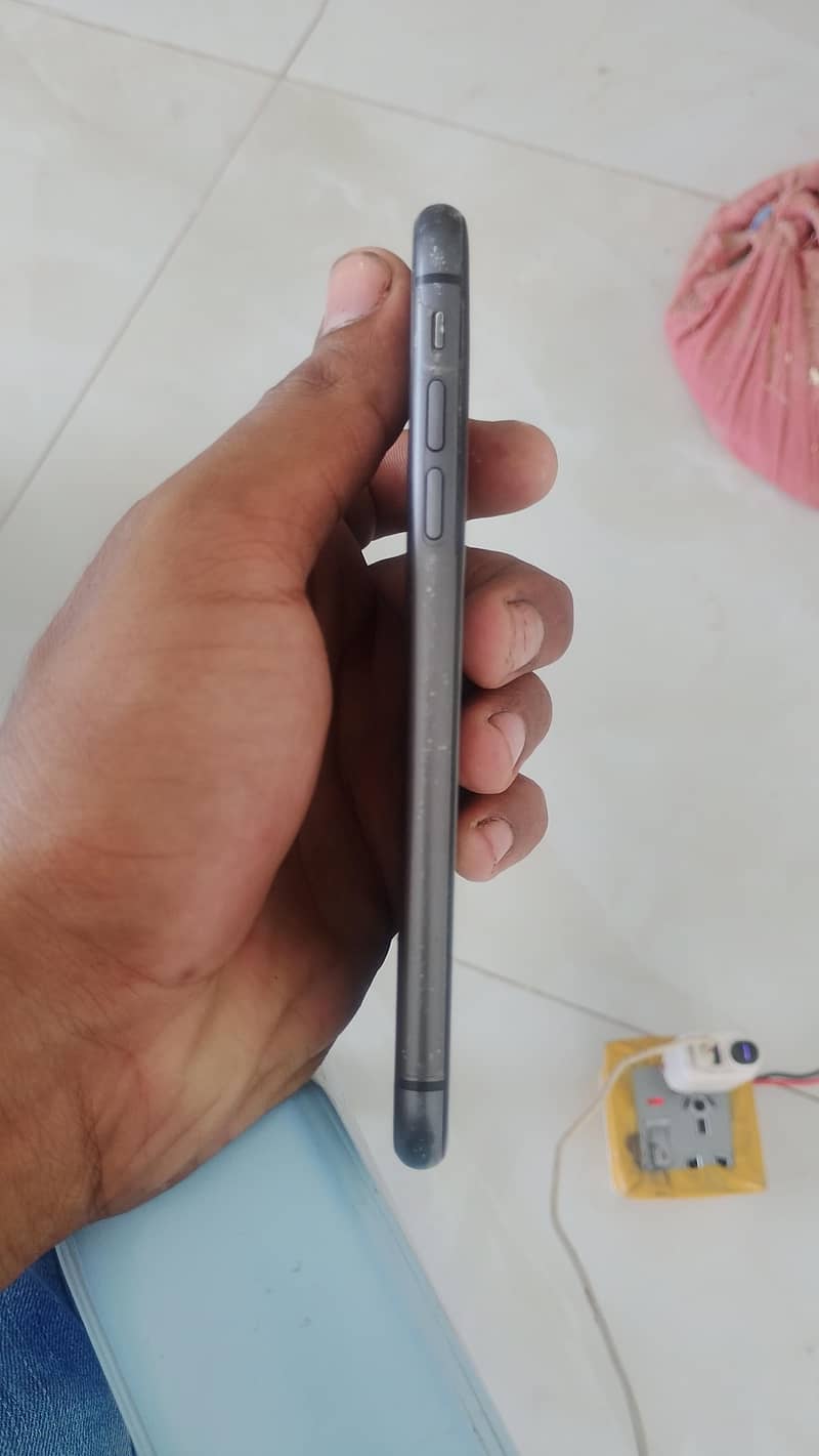 Apple iPhone 11 2