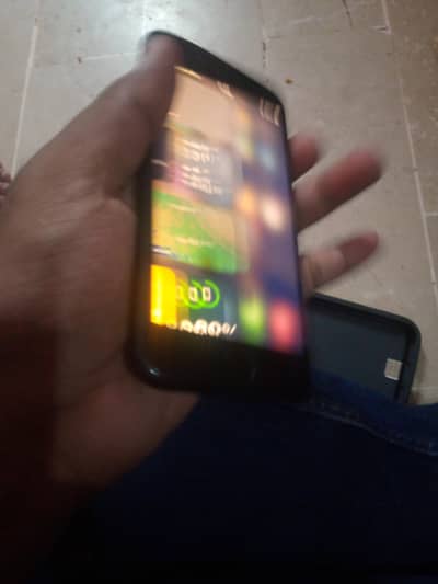 Apple iPhone SE