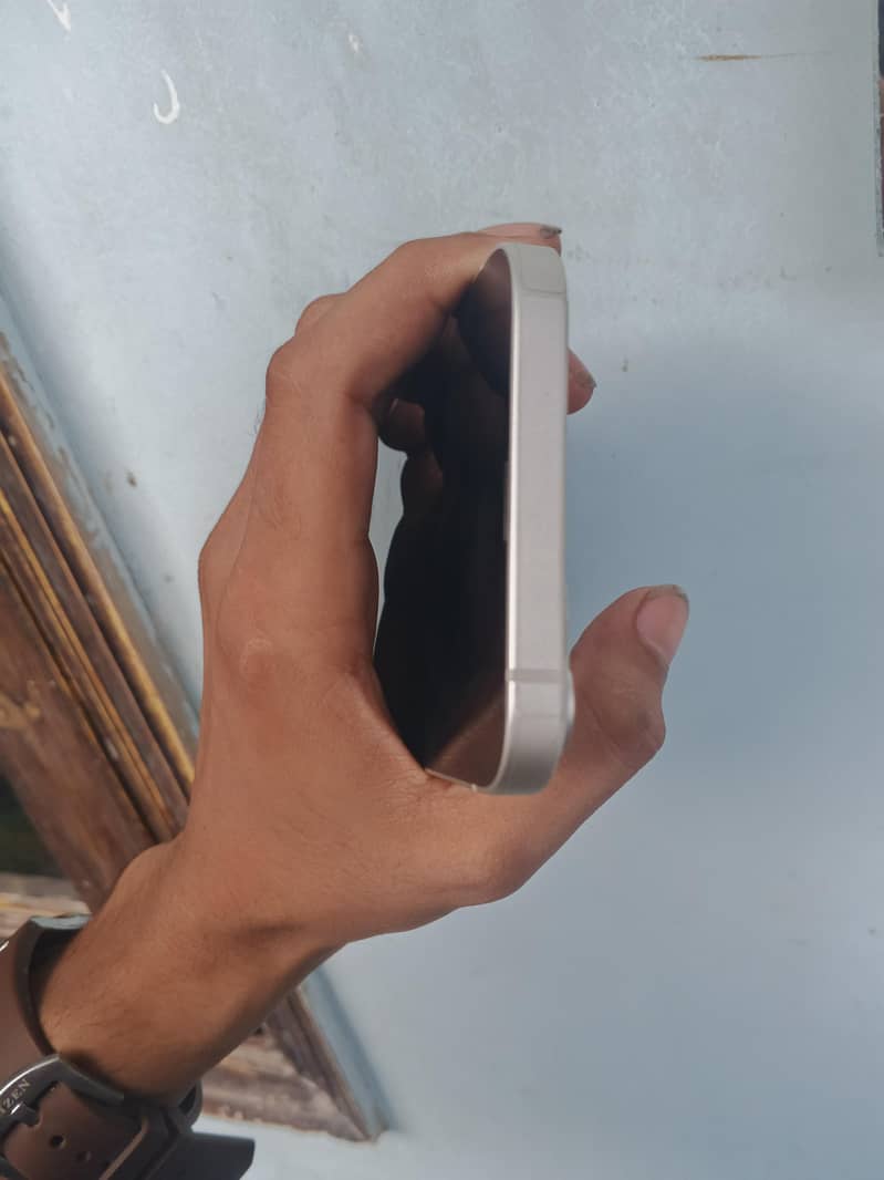 Apple iPhone 14 plus 4