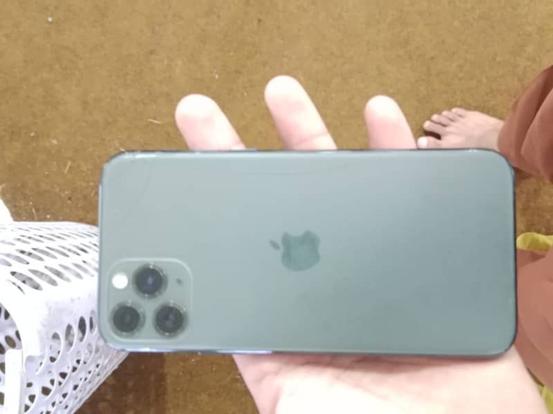 Apple iPhone 11 Pro 1