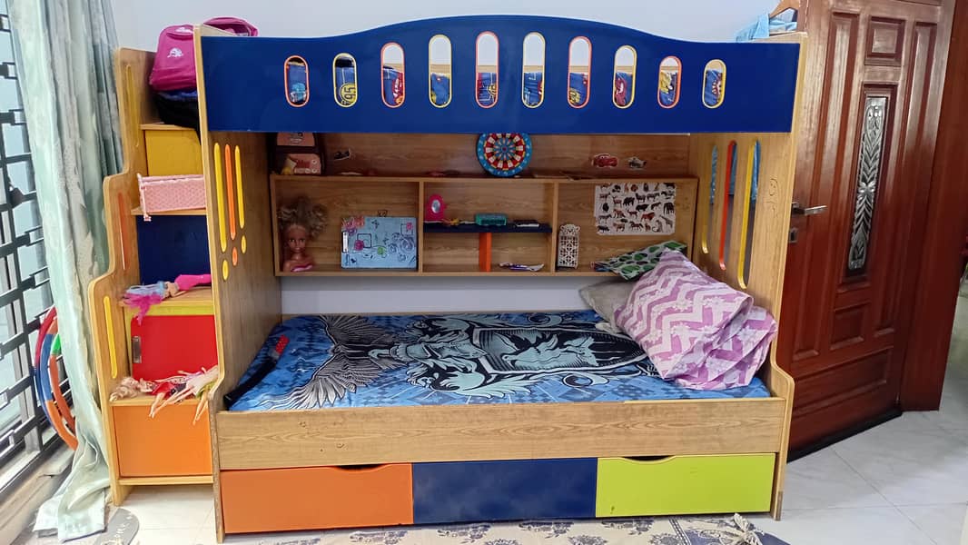 Triple Bunk Bed 0