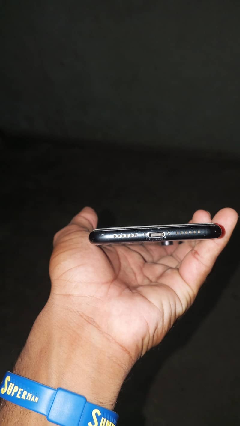 Apple iPhone X 2