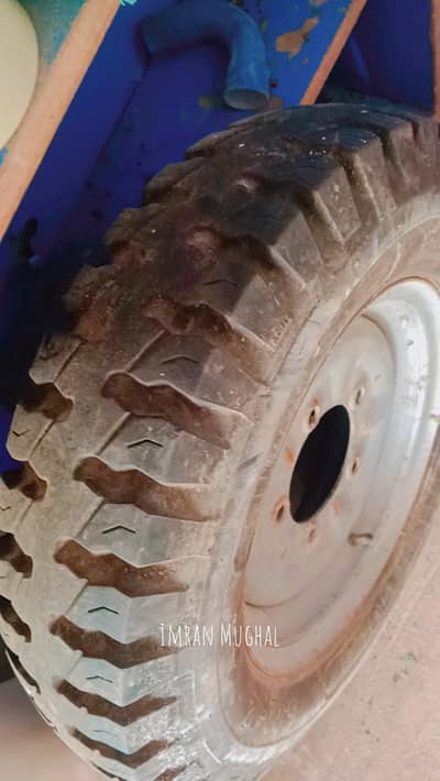 Loaders Rakhsha Tyre Rim