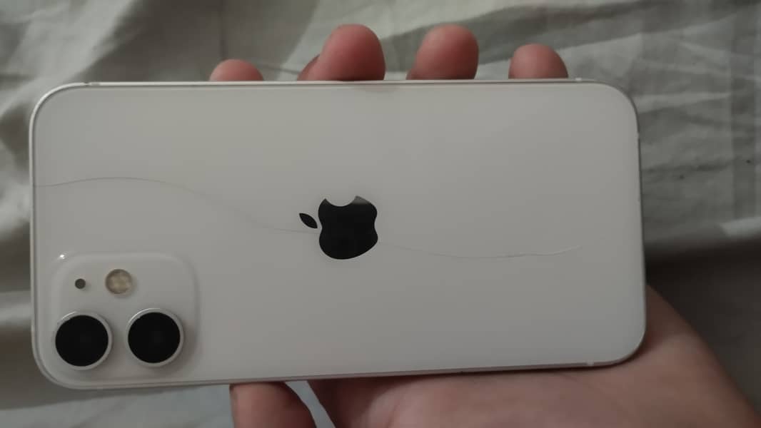 Apple iPhone 12 mini 4