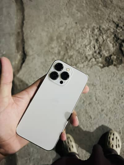 Apple iPhone 13 Pro   0/3/1/8/1/0:7/0/4/8/3