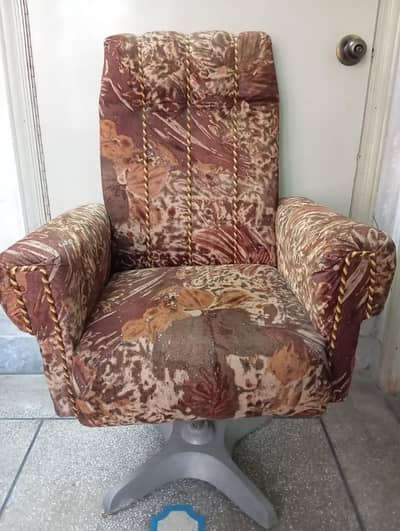 Single Revolving Sofa Chair