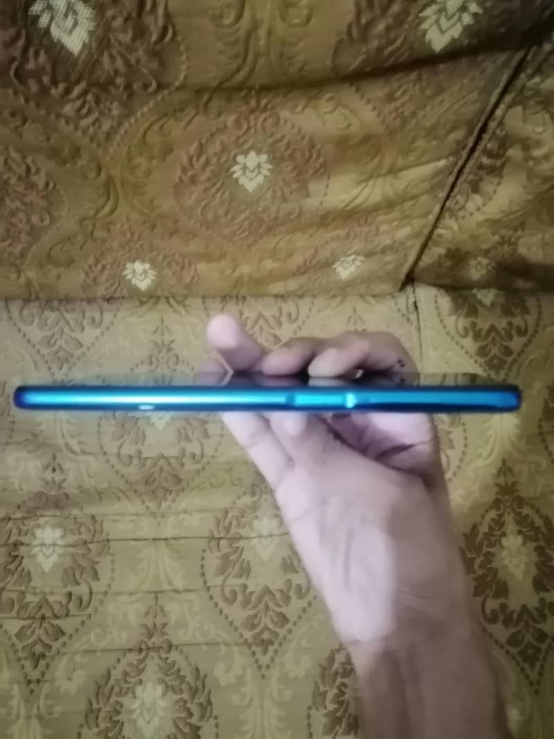 Xiaomi Redmi Note 9S 4