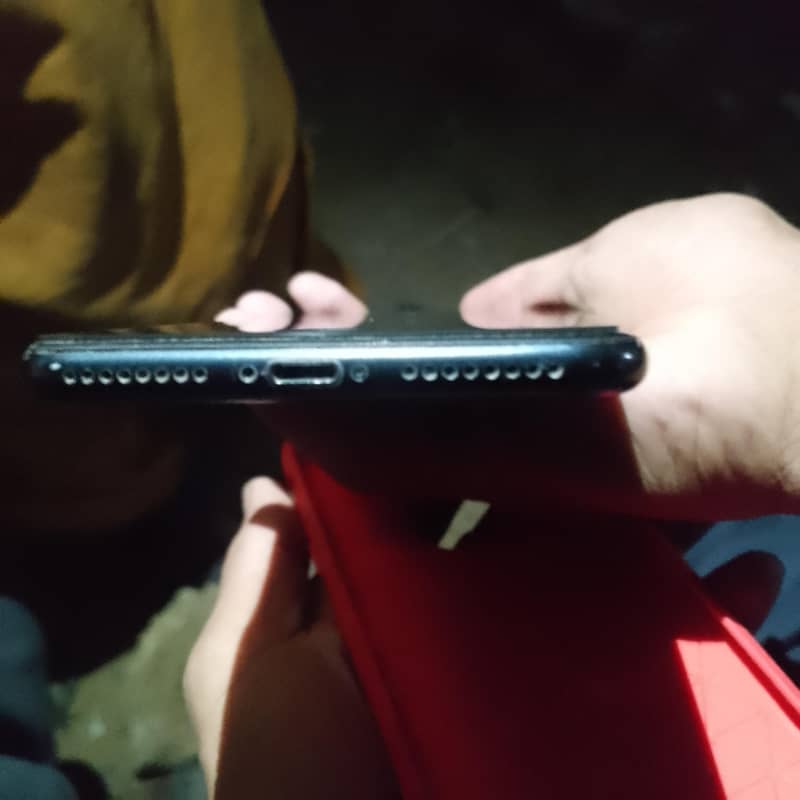 Apple iPhone 7 Plus 7