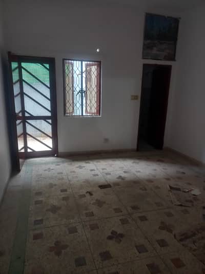 Nargis block allama iqbal town 5 marla lower seprate gate for rent