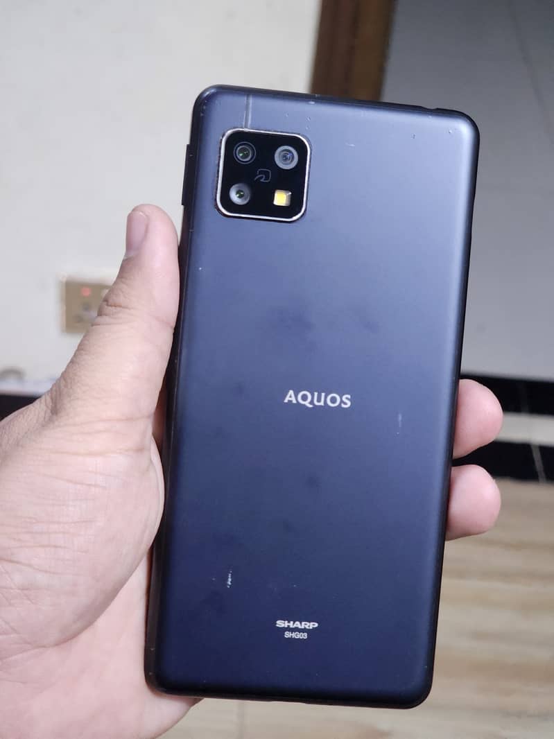 Sharp Aquos Sense 2