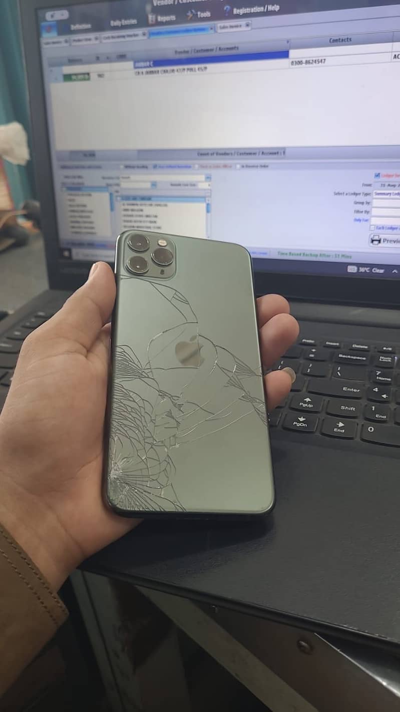 Apple iPhone 11 Pro Max 7