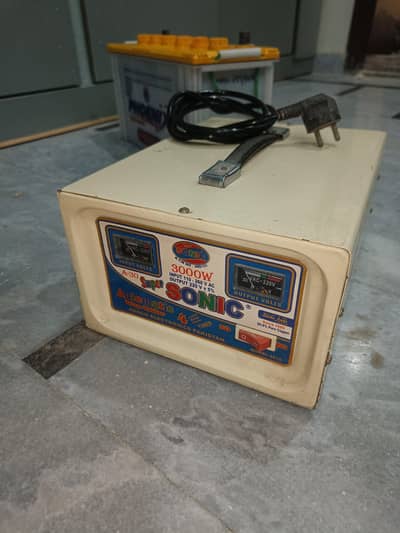 stabilizer 3000w ok condition