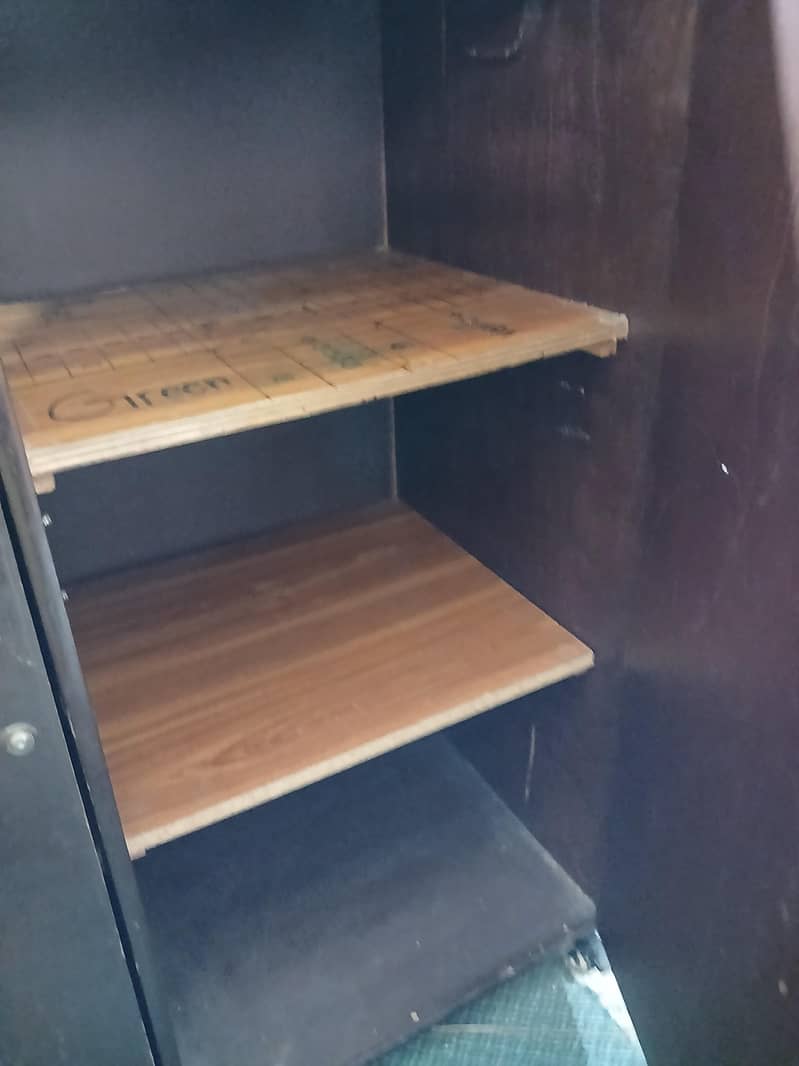 negotiatable cupboard 2