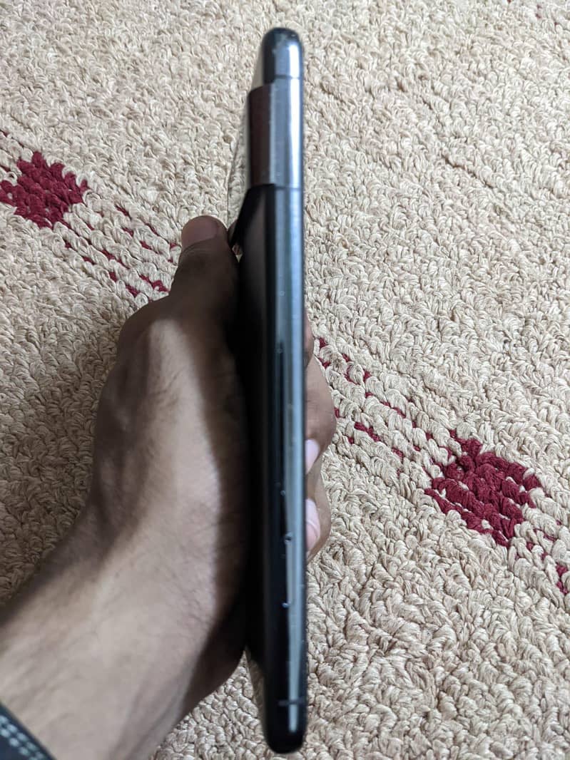 Google Pixel 8 Pro 2