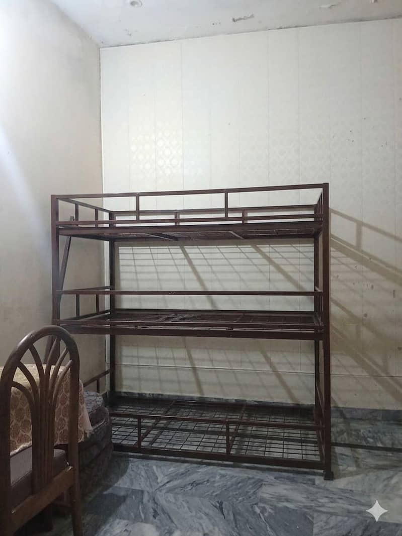 triple bed 0