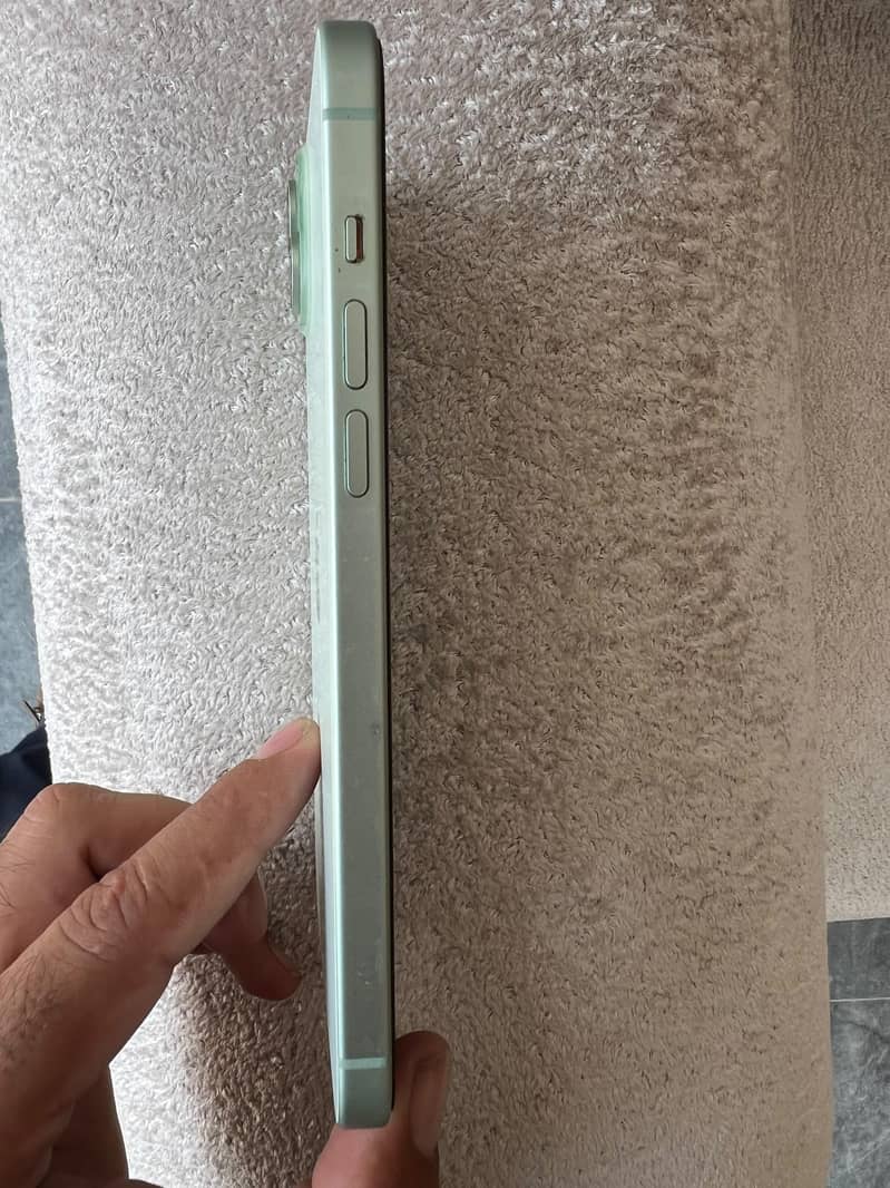 Apple iPhone 15 plus 1