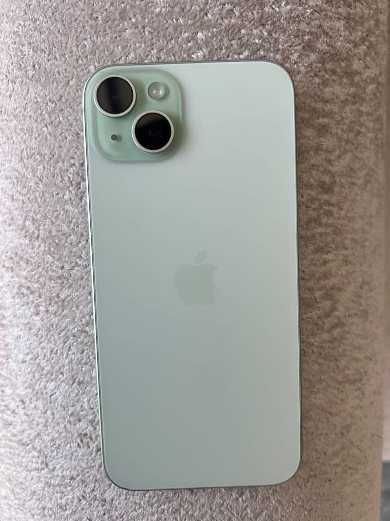 Apple iPhone 15 plus 2