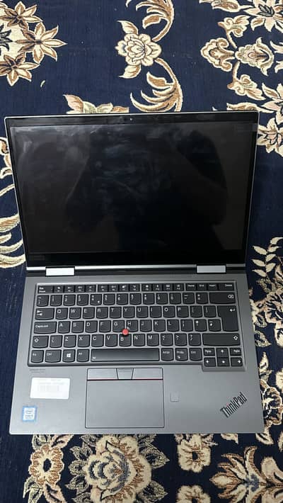 Lenovo X1 yoga i5 8th gen (slim) laptop aluminium body silver