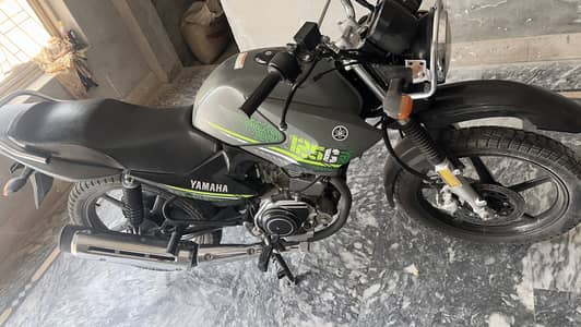 Yamaha YBR 125G 2024