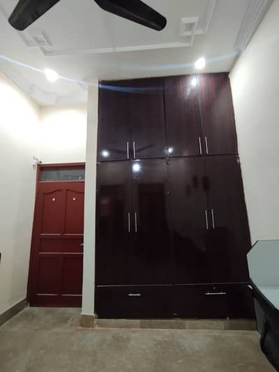 Office Available for Commercial Use Gulshan. e. Iqbal