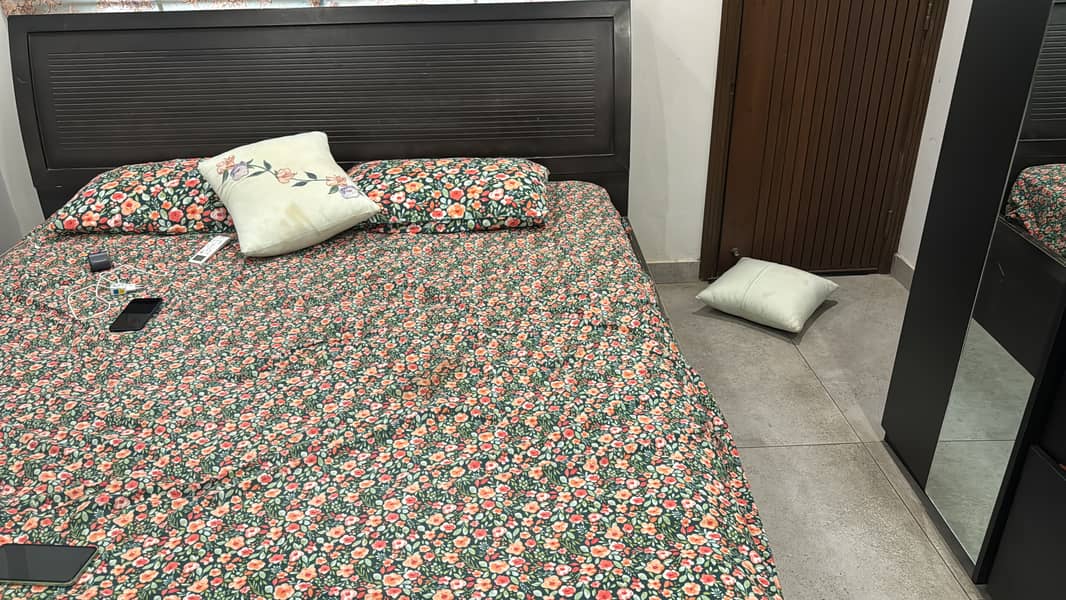 King bed 1