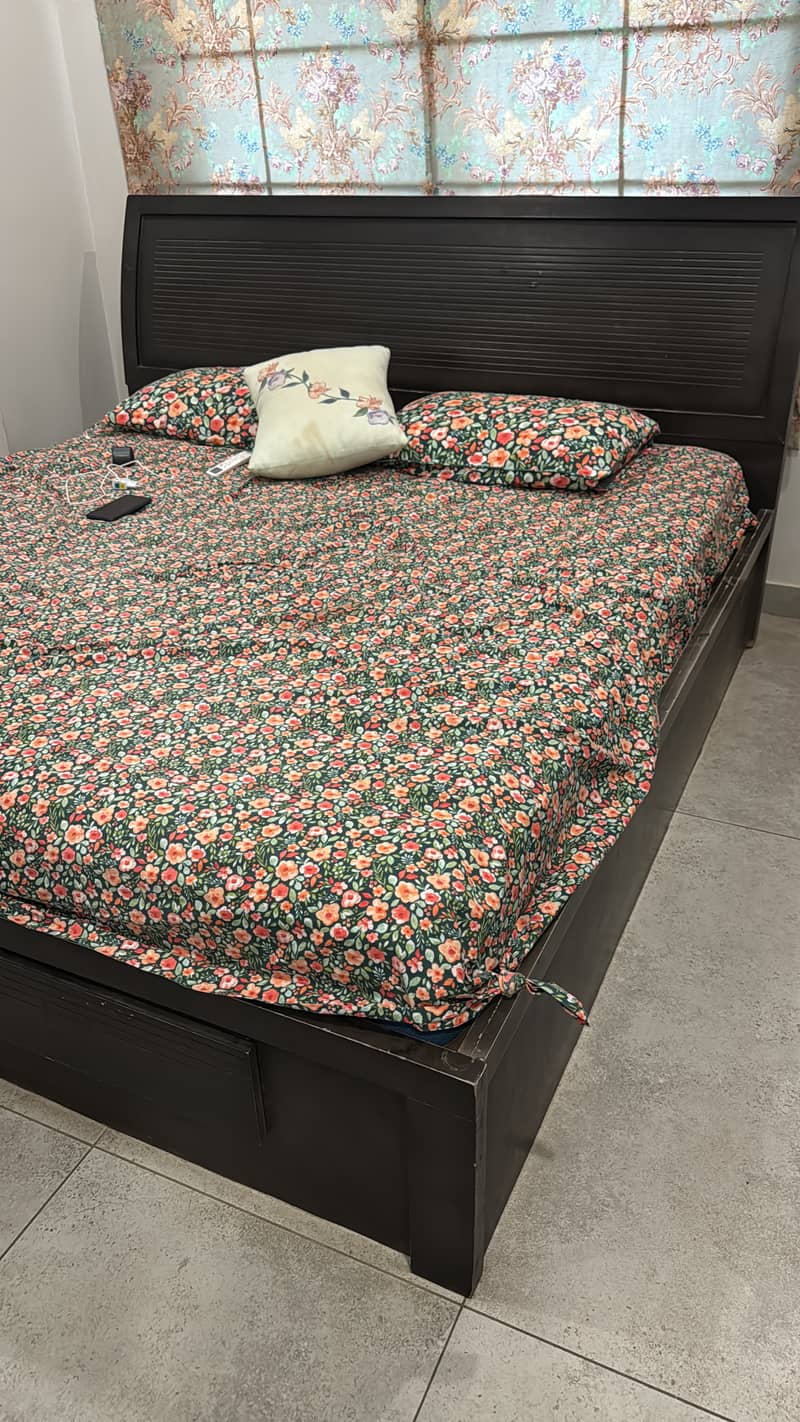 King bed 3