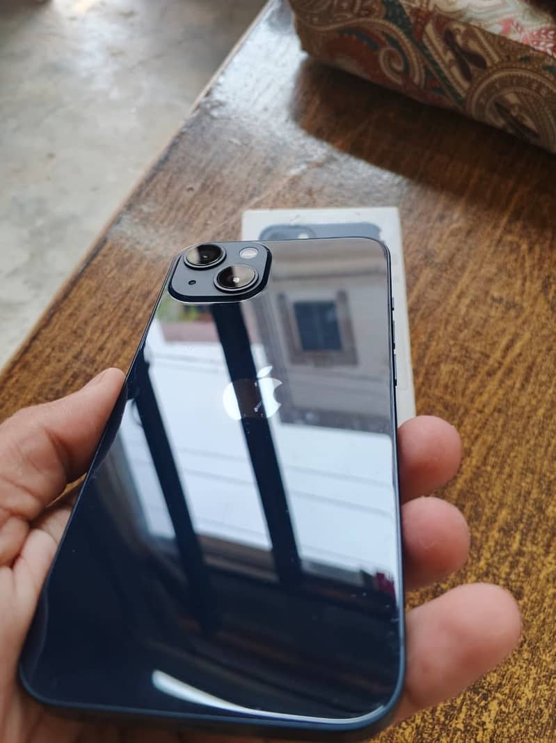 Apple iPhone 13 1