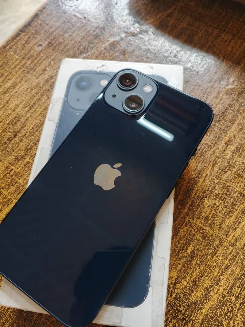 Apple iPhone 13 6