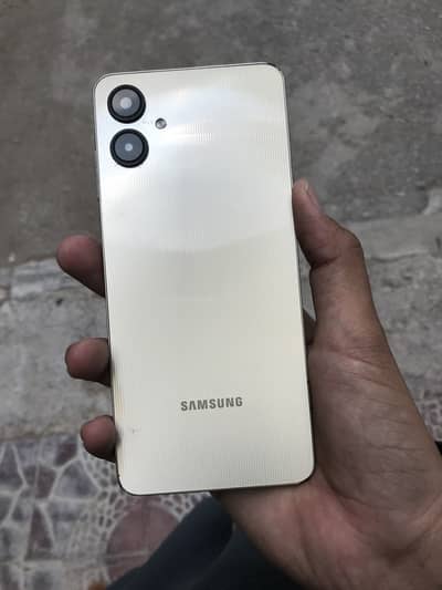 Samsung Mobile A06