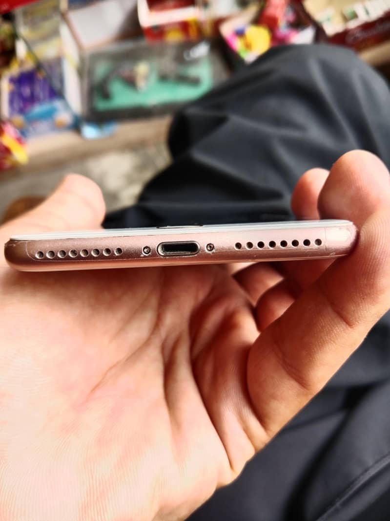 Apple iPhone 8 Plus 2