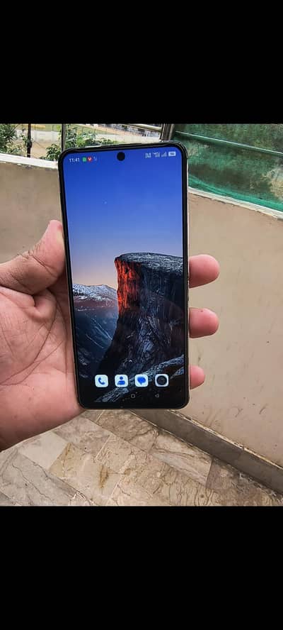 Realme 13 Plus