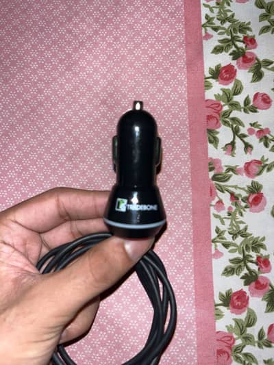 Tradebone car charger