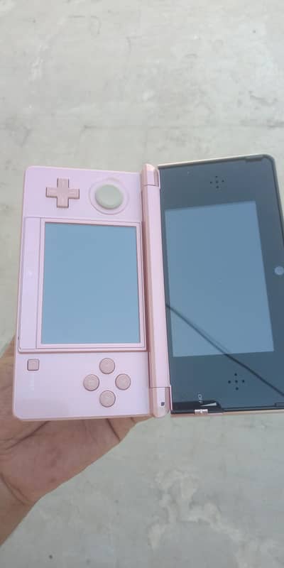 Nintendo 3ds jailbreak 128 gb brand new condition