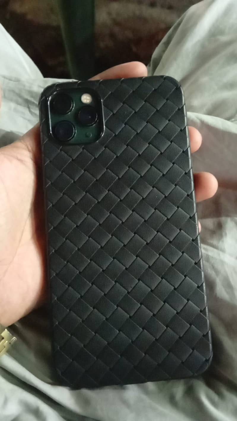 Apple iPhone 11 Pro Max 1