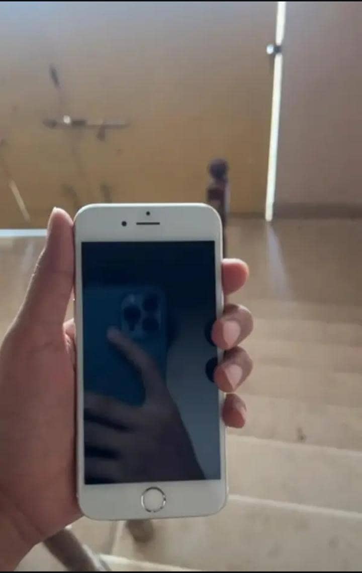 Apple iPhone 6 1