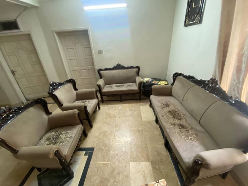 7 seater chinioti sofa 1