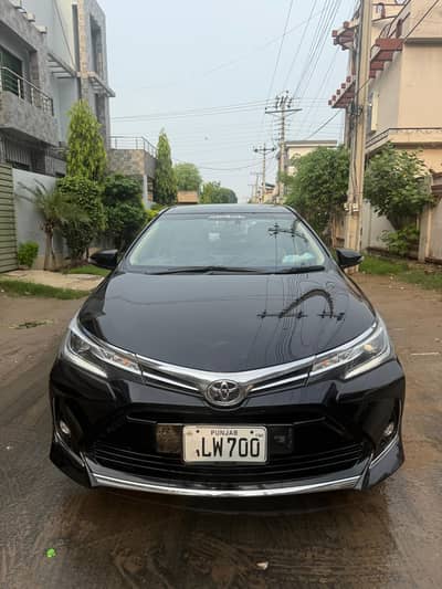 Toyota Corolla Altis Grande X 1.8 – 2022 B2B