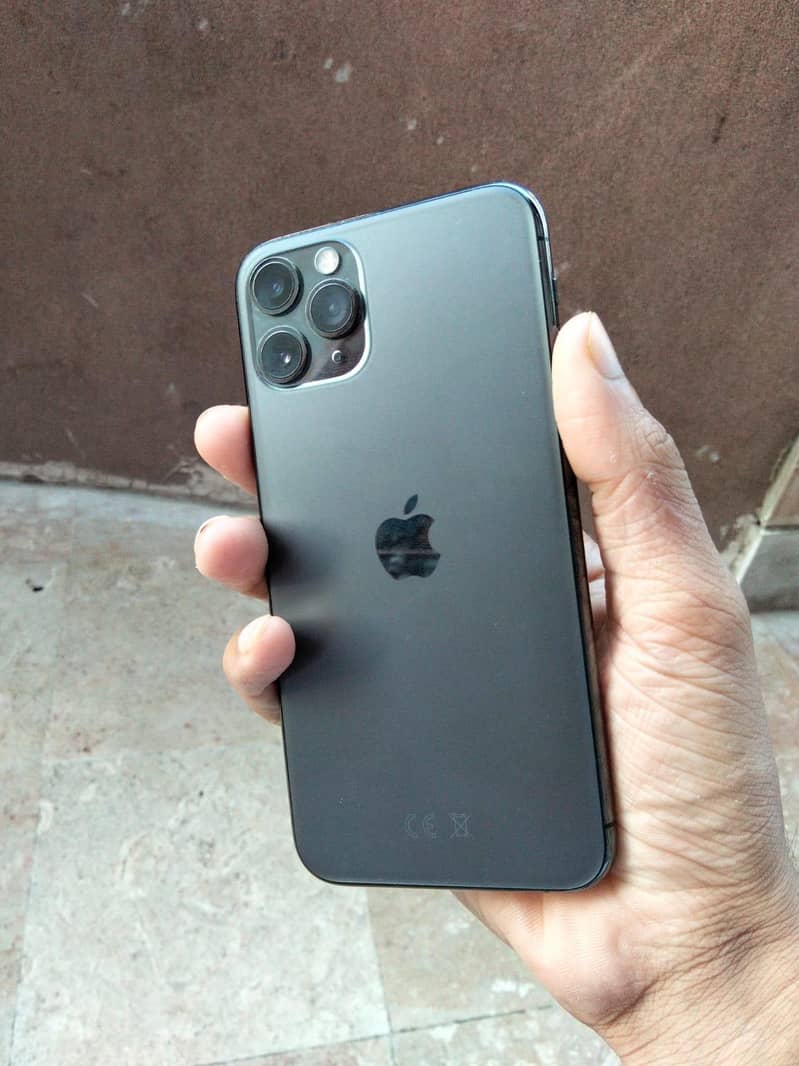 Apple iPhone 11 Pro 1