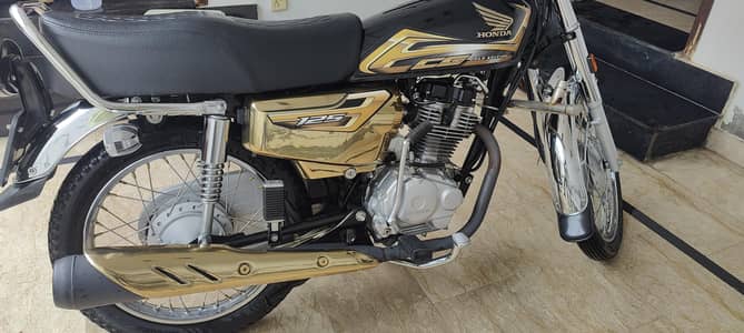 Bike Honda 125 Gold Edition Self Start 2026.