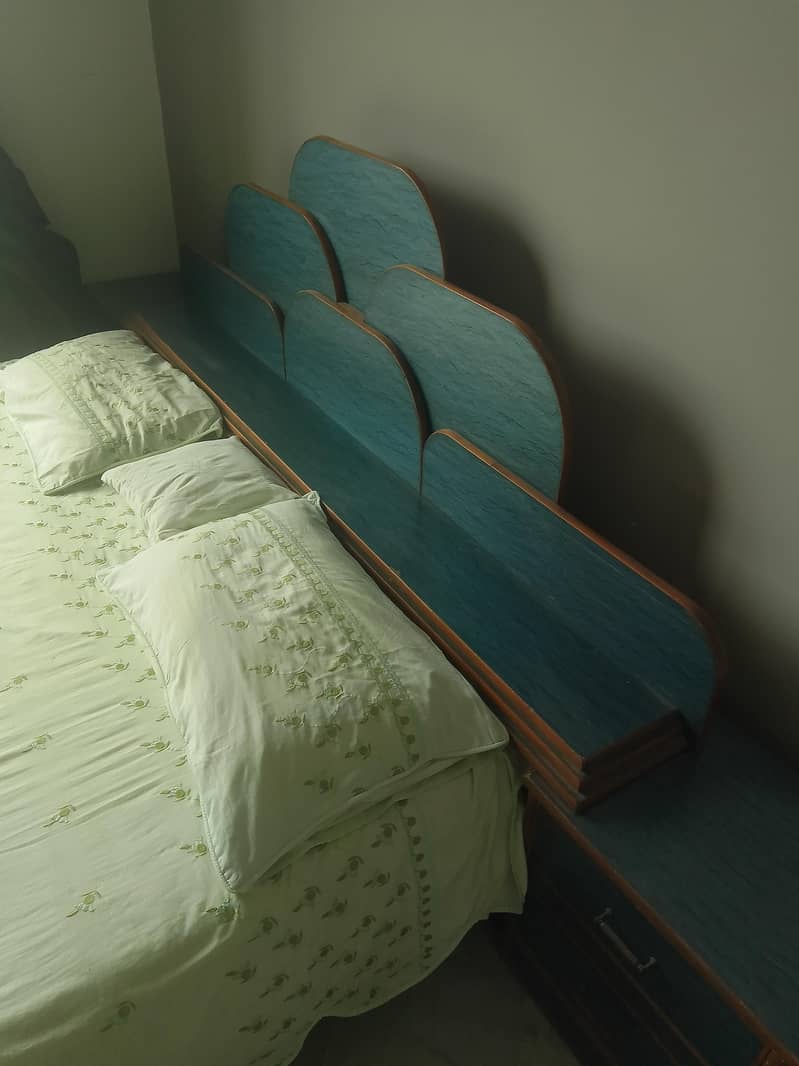 king bed 2