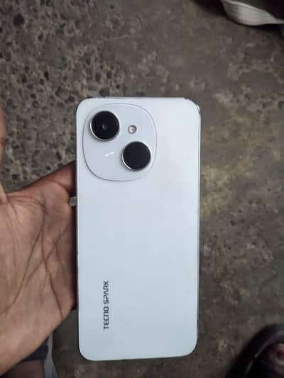 Tecno Spark Go 1