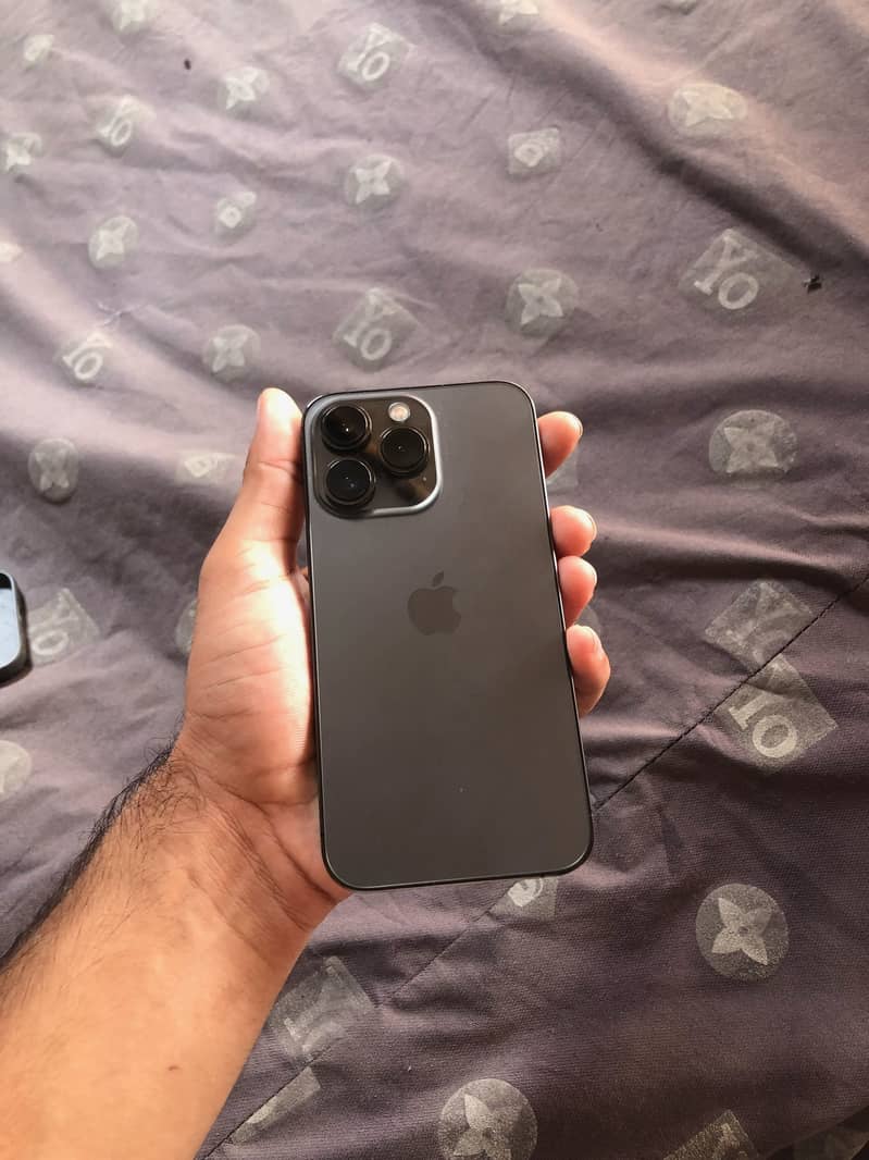 Apple iPhone 13 Pro 3