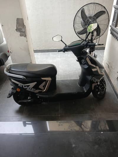 Evee Gen-z Just 2500 Driven
