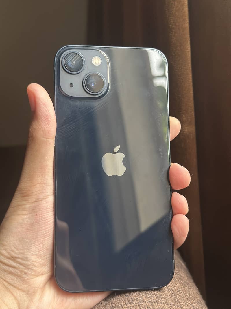 Apple iPhone 13 0