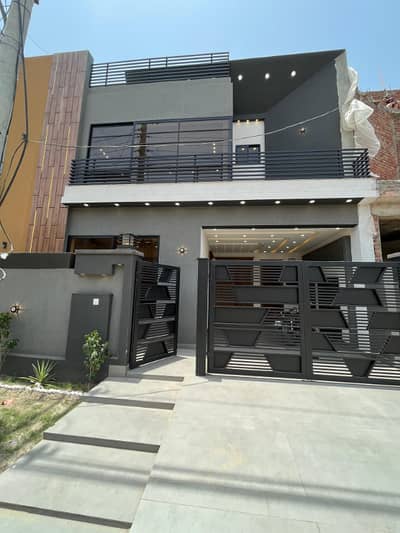 5 Marla Triple Story House for Sale with Swimming Pool Buch Villas, Multan