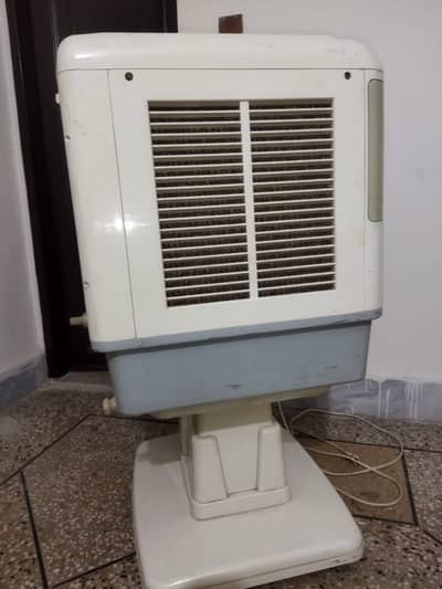 High quality plastic body room cooler 10/10 condition